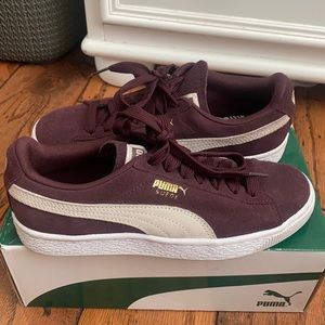 Burgundy suede puma shoes woman’s